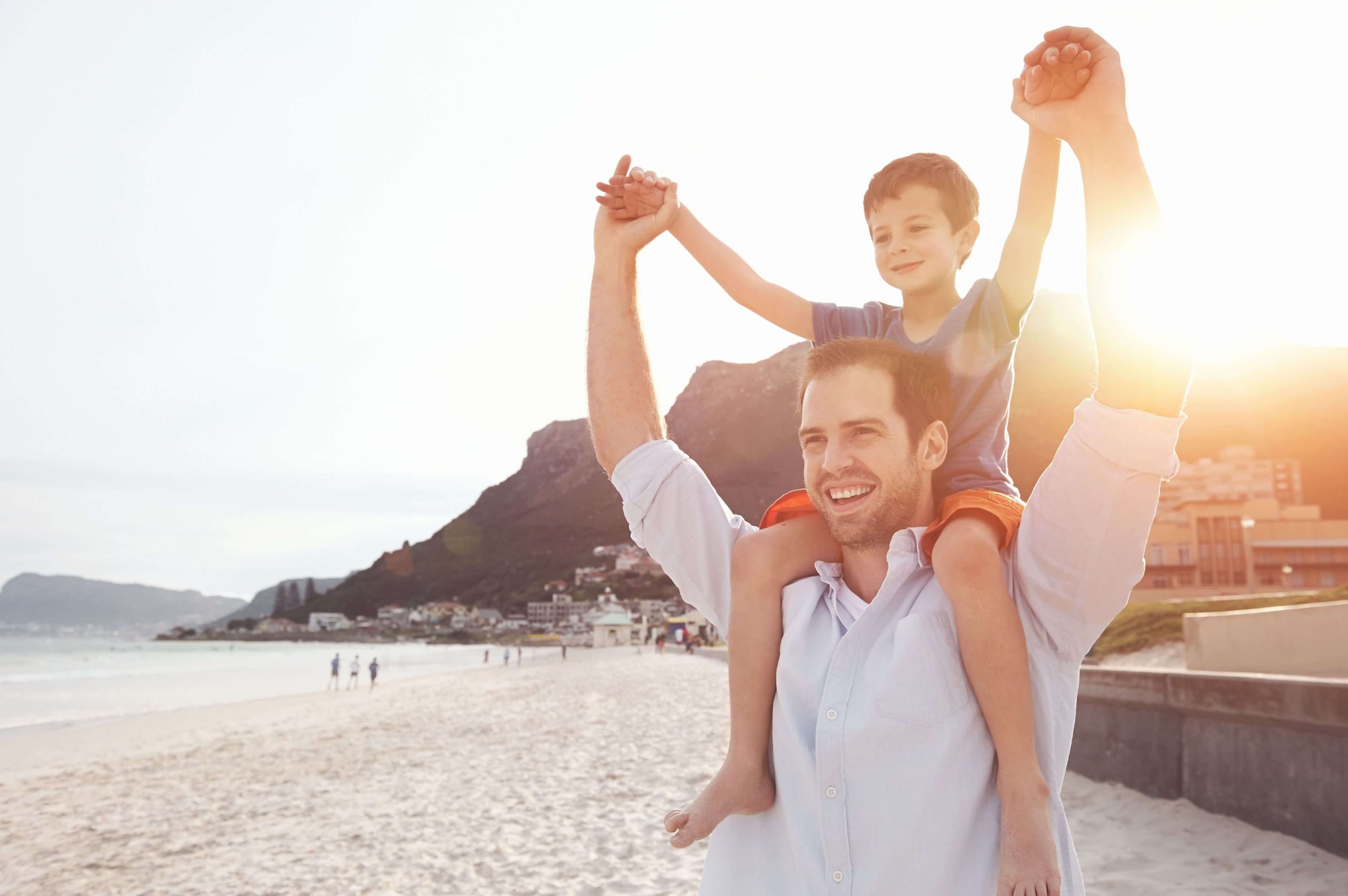 His shoulders. Папа выходного дня. Latino father son. Папа выходного дня русский. Son on father's Shoulders.